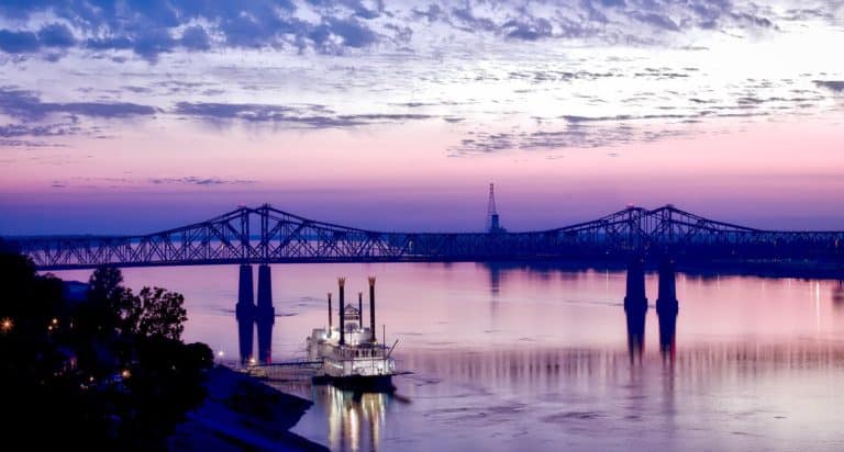 Which state is Mississippi? It's the one with Natchez, shown here