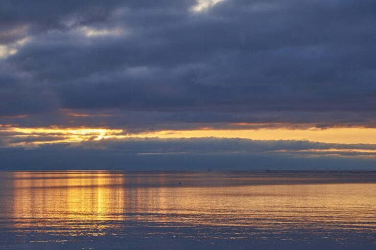 Lake Ontario, as seen from the province of Ontario