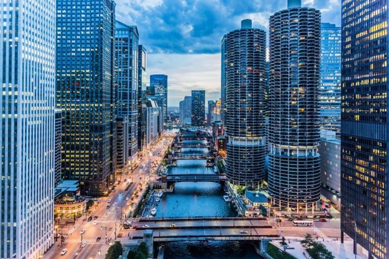 Chicago and Toronto (the former shown here) need to embrace other Great Lakes cities